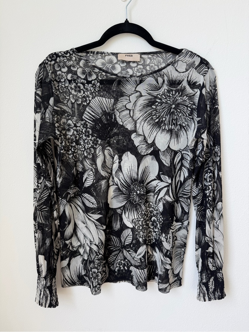 Fuzzi Black & White Floral Long-Sleeve Tee
